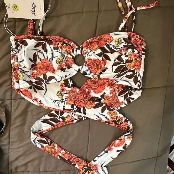 Floral Cutout Maaji Large Reversible Bikini Top Only - Picture 1 of 10